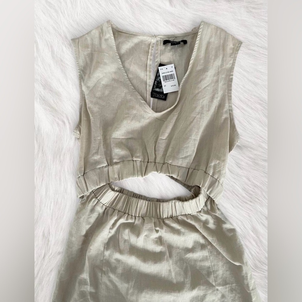 Linen Cutout Mini Dress - Picture 2 of 4